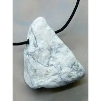OneWorldMinerals OneWorldMinerals Magnesit, roh belassene Schmuckanhänger (entgratet) – Produktbild 1 von 1