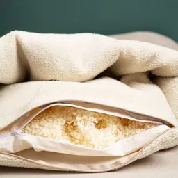 nahtur-design nahtur-design Komfortkissen für den Kuschelsack für Hunde | 100% Schurwolle – Produktbild 1 von 1