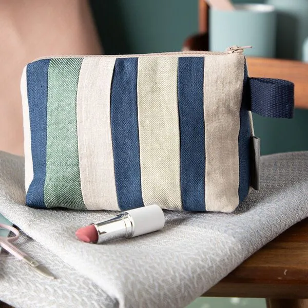 nahtur-design nahtur-design Kosmetiktasche aus 100% Leinen | Kleine Leinentasche, No_11 (blau), – Produktbild 2 von 4