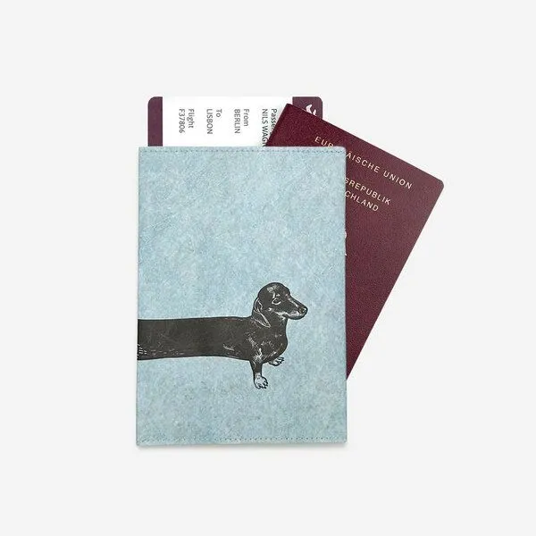 paprcuts paprcuts RFID Reisepasscover, Sausage dog (blau), – Produktbild 1 von 3