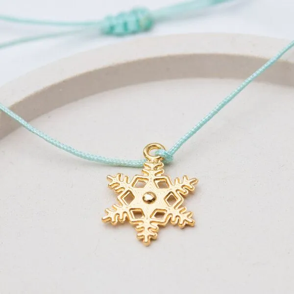 Bow & Hummingbird Bow & Hummingbird Schneeflocken Armband 24K vergoldet „Merry Christmas“ – Weihnachtsarmband in Mint oder Creme, kleines Weihnachtsgeschenk, Mint, – Produktbild 1 von 4