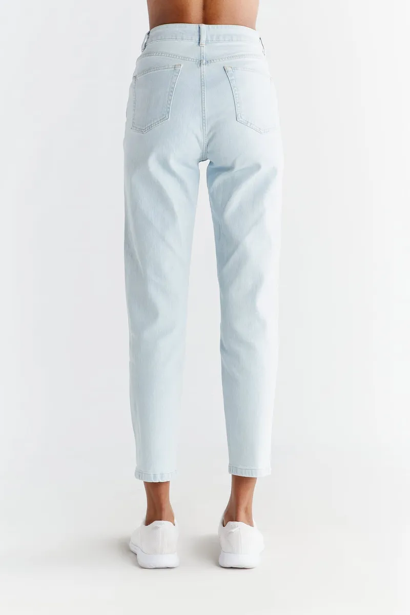 Evermind Evermind Damen vegan Jeans Mom Fit Eisblau, Extra hellblau, – Produktbild 1 von 2
