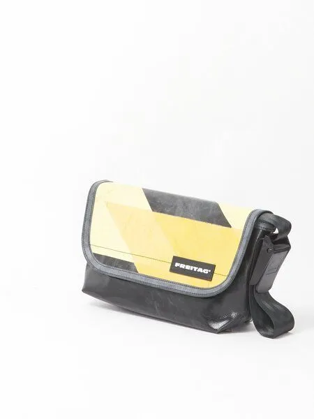 Freitag Freitag F41 Hawaii Five-O - black yellow (000004289804) – Produktbild 2 von 3