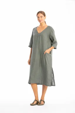 RAVENS VIEW IBIZA RAVENS VIEW IBIZA Damen vegan Kleid Isola Olivgrün – Produktbild 1 von 1