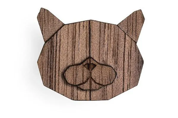 BeWooden BeWooden Brosche aus Holz British Cat – Produktbild 1 von 4