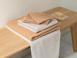 Yumeko Gästehandtücher Dots 30x50 - 4 Stk - "Yumeko" aus Bio-Baumwolle – Produktbild 1 von 1