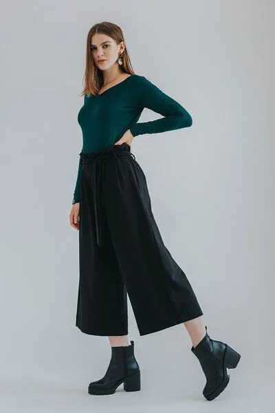KOKOworld Hose Kuloty Alka – Culotte-Hose mit erhöhter Leibhöhe – Bund im Paperbag-Stil – 100% in EU fair produziert – KOKOworld, Schwarz (black), – Produktbild 4 von 4