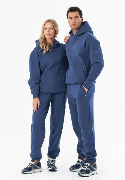 ORGANICATION ORGANICATION PARKERR | Essentials Travel Unisex Jogginghose aus Bio-Baumwolle & Recyceltem Polyester, Navy, – Produktbild 1 von 4