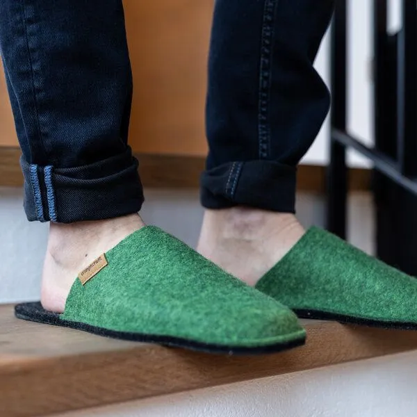 Magicfelt Magicfelt Filz-Pantoffel Magic Travel aus 100% recycelter Schurwolle für Damen & Herren, Grün, – Produktbild 2 von 4