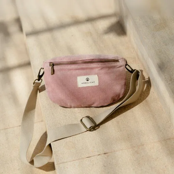 NORDLICHT NORDLICHT Bauchtasche TOMMA Cord aus Bio-Baumwolle, Rose, – Produktbild 1 von 4