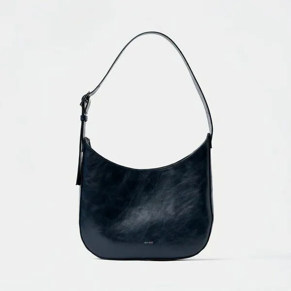 ann kurz ann kurz Versatile Hobo – Hobo-Tasche aus Leder, Shiny nappa navy, – Produktbild 1 von 1