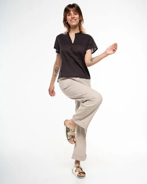 Alma & Lovis Alma & Lovis Charmantes Blusenshirt aus feinster Bio-Baumwolle | Batist Bluse, Chocolate (braun), – Produktbild 3 von 4