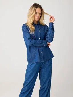 KnowledgeCotton Apparel KnowledgeCotton Apparel Weiche Denim Bluse aus Bio-Baumwolle – Produktbild 1 von 1