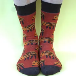 Fräulein Prusselise Fräulein Prusselise Dicke Wildschwein Frottee Socken rostrot, bunt gemustert – Produktbild 1 von 1