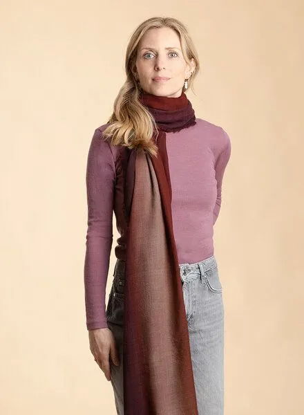 Djian Djian ILVIE –Schal aus Merino-Wolle, mulesing-frei, Weinrot, – Produktbild 1 von 3