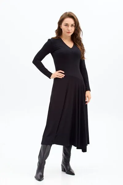 KOKOworld Kleid Lia – Maxikleid mit ausgestelltem Rock – Lange Ärmel – V-Ausschnitt – Versteckte Taschen – 100% in der EU fair produziert – KOKOworld, Black (schwarz), – Produktbild 2 von 4