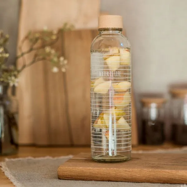 Carry Bottles Carry Bottles Glastrinkflasche 0.7l, Water is life, – Produktbild 4 von 4