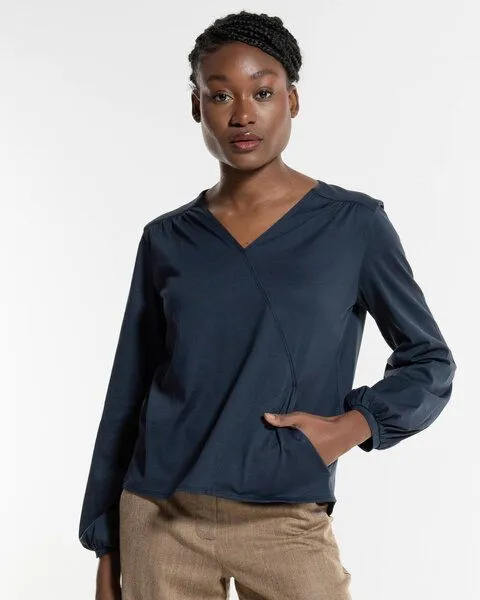 Alma & Lovis Alma & Lovis Feminine Bluse im Wickel-Look aus extra feiner Bio-Baumwolle | Wickelbluse, Captain blue (dunkelblau), – Produktbild 4 von 4