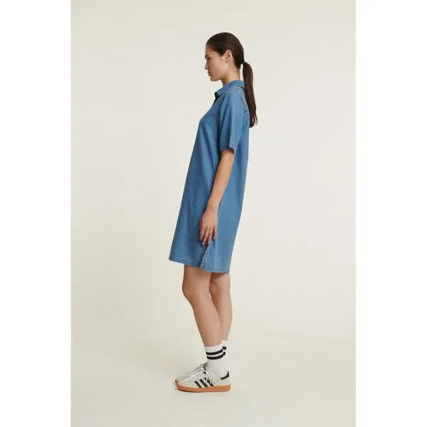 Basic Apparel Basic Apparel Bine Polo Kleid aus Tencel und Bio-Baumwolle, Blau (light-blue-denim), – Produktbild 2 von 3
