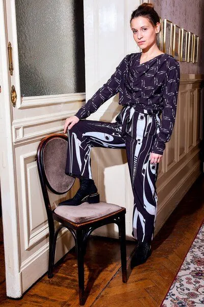 Sophia Schneider-Esleben Sophia Schneider-Esleben PJ Pants aus Bambus, Tee big, – Produktbild 3 von 3