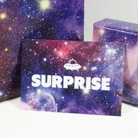 Bow Hummingbird Bow & Hummingbird Postkarte Surprise – Produktbild 1 von 1