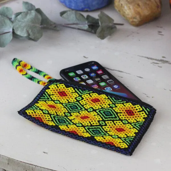 Mitienda Shop Mitienda Shop Clutch aus Glasperlen, Huichol Unikat aus Mexiko – Produktbild 4 von 4