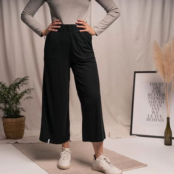 Vresh Clothing Vresh Clothing Vloretta - Soft Culotte mit TENCEL (TM) Lyocell, Schwarz, – Produktbild 1 von 4