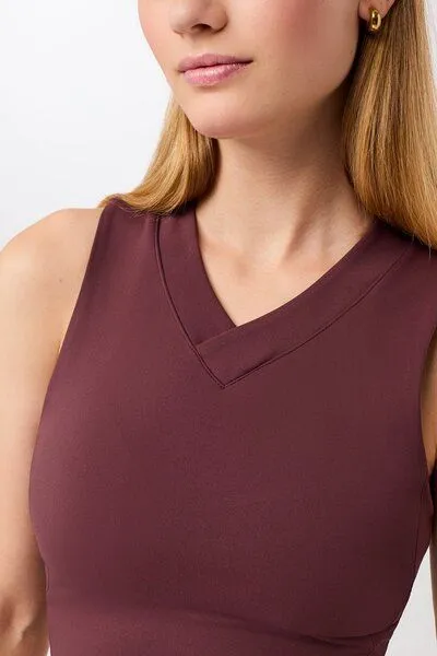 mandala Mandala Cropped V-Neck, Ruby (rot), – Produktbild 3 von 4