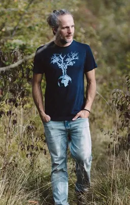 Life-Tree Ecovero Shirt von Life-Tree für Herren "Weltenbaum" in Navy Blue – Produktbild 1 von 1