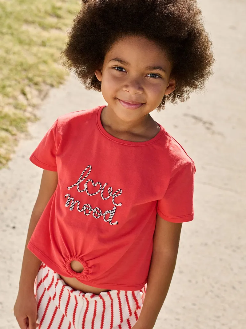 Vertbaudet T-Shirt mit Zierknoten am Saum für Mädchen, Rot, – Produktbild 2 von 3