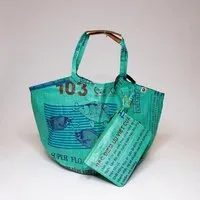 REFISHED fair fashion REFISHED fair fashion Tasche 'SOULMATE' - upcycelte Fischfuttersäcke, #fish moosgruen, – Produktbild 2 von 2