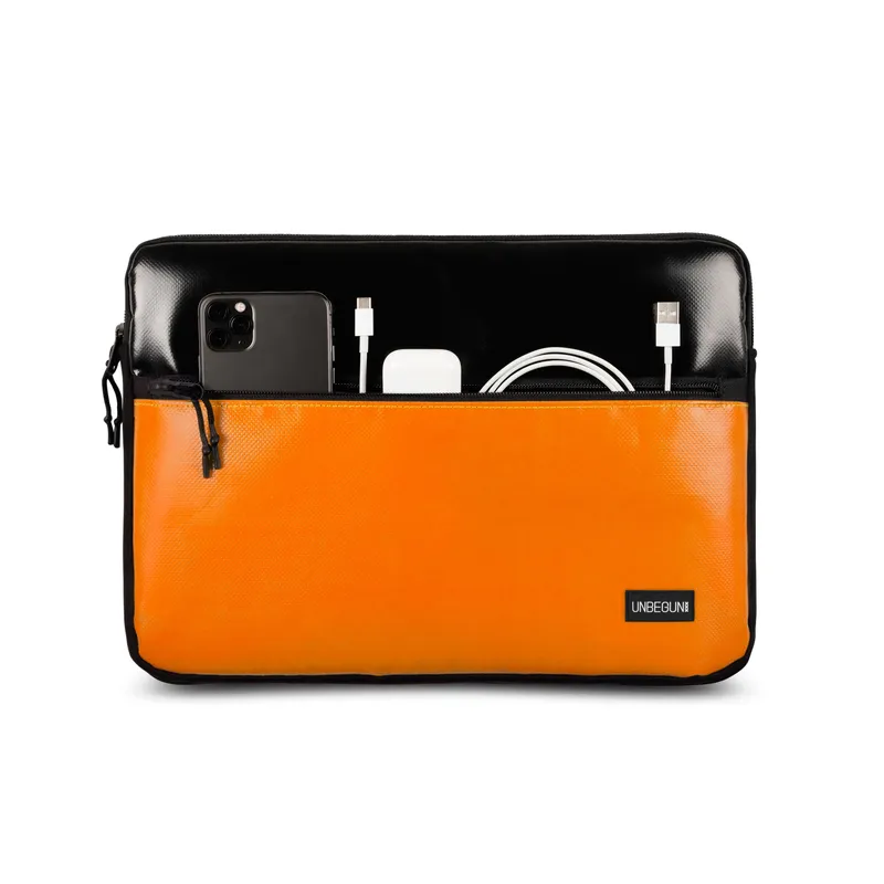 UNBEGUN UNBEGUN Herren vegan Laptoptasche Mit Fronttasche Orange, Schwarz, – Produktbild 1 von 2