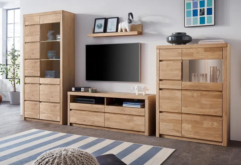 OTTO home Wohnwand Silkeborg: 4-teilig, Breite: 320cm, Griffmulden, Fronten Massivholz, (Set, 4-St), Set besteht aus 1 Vitrine, 1 Lowboard, 1 Sideboard und 1 Wandregal, Braun, – Produktbild 4 von 5