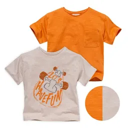 People Wear Organic People Wear Organic Doppelpack Kurzarm-Shirts, orange mit Brusttasche und beige mit Skaterprint, aus Bio-Baumwolle – Produktbild 1 von 1