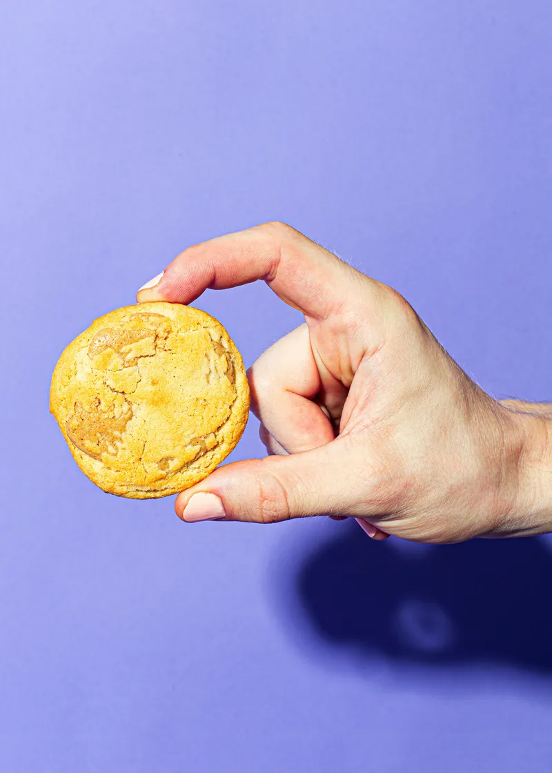 KoRo Gefüllter Erdnussbutterkeks 150 g – Produktbild 1 von 5