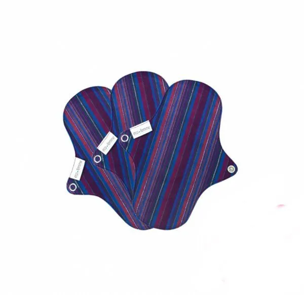 Ecofemme / Bio Stoffbinden Ecofemme / Bio Stoffbinden Bio Stoffbinden Slipeinlagen - 3 Stück, Blau mit streifenmuster, – Produktbild 1 von 6