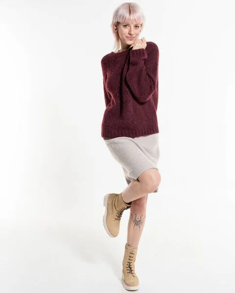 Alma & Lovis Alma & Lovis Alpaka-Pullover mit apartem Ajourmuster | Ajour Pullover, Red beet (dunkelrot), – Produktbild 2 von 4