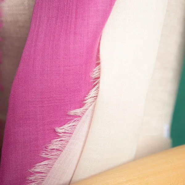 nahtur-design nahtur-design 2 Wolltücher "hauchfein", Pink-creme (rosa), – Produktbild 4 von 4