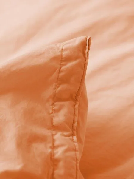 erlich textil erlich textil Fred Kopfkissenbezug aus weicher Bio-Baumwolle, made in Europe, Papaya, – Produktbild 4 von 8