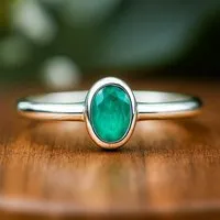 Spirit of Island Spirit of Island Ring in Sterling Silber | Roher Smaragd Edelstein – Produktbild 1 von 1