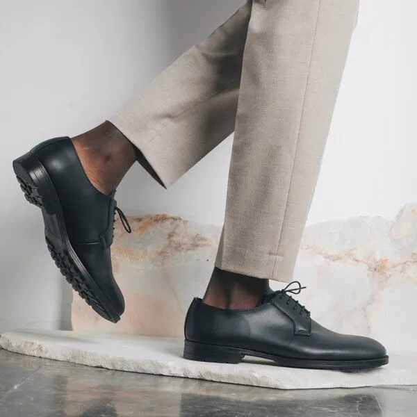 Nae Vegan Shoes Nae Vegan Shoes NAE Mikel Black- vegane Blucher- Schuhe mit runder Fußspitze – Produktbild 2 von 4