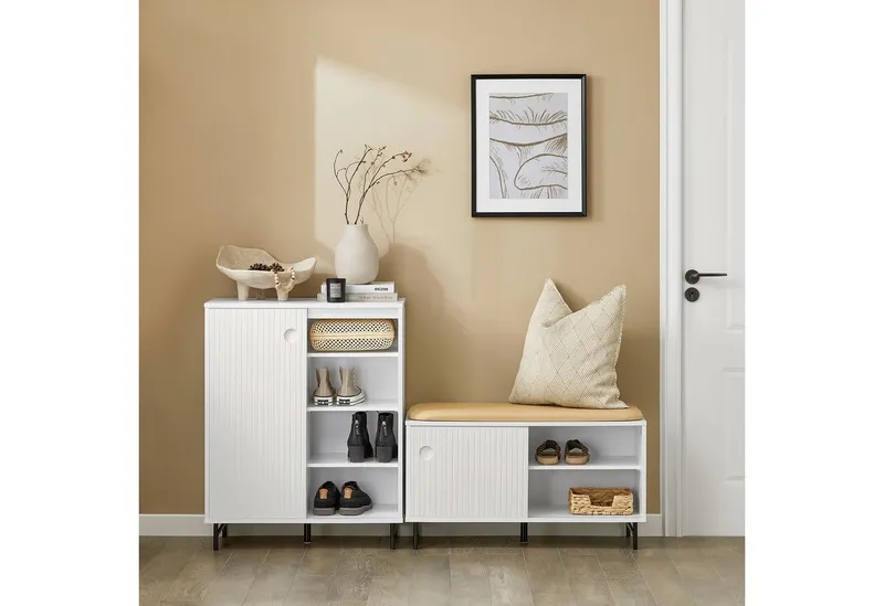 SoBuy Schiebetürenschrank FSB62, Flurschrank Kommode Aufbewahrungsschrank, verstellbare Ablagen Schuhschrank Küchenschrank Sideboard mit Schiebetüren Beistellschrank, Weiß, – Produktbild 3 von 5