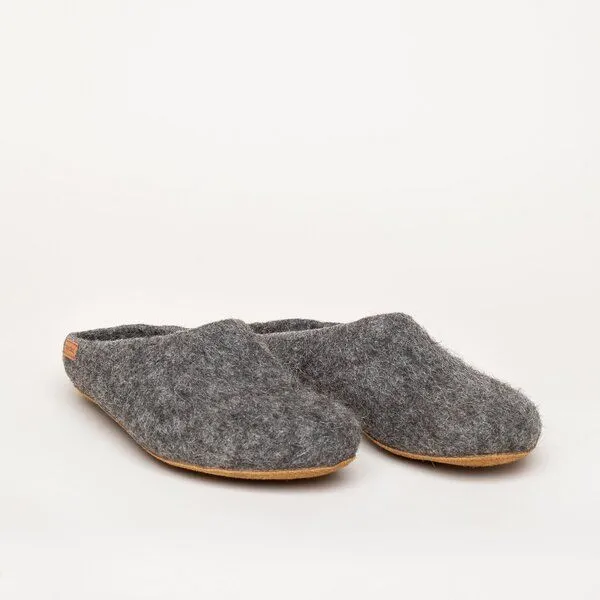 Magicfelt Magicfelt Filz-Hausschuh 713 aus 100% seltenen Wollen Pantoffel für Damen & Herren, Tiroler steinschaf, – Produktbild 1 von 4