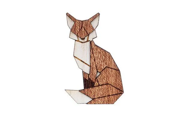 BeWooden BeWooden Sitzender Fuchs – Holz-Brosche – Produktbild 1 von 1