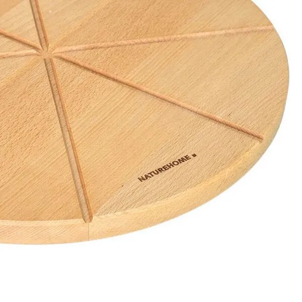 NATUREHOME NATUREHOME Pizzateller Holz rund 35 cm – Buchenholz massiv mit Schnittlinien, Servierbrett für Pizza, Flammkuchen & Käseplatte, Holzgeschirr stapelbar – Produktbild 4 von 4
