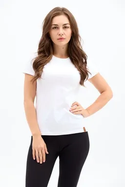 KOKOworld KOKOworld Bluse Zoja – Kurze Ärmel & runder Ausschnitt – KOKO-Print auf dem Rücken – 100% Bio-Baumwolle – Fair produziert in Polen – Produktbild 1 von 1