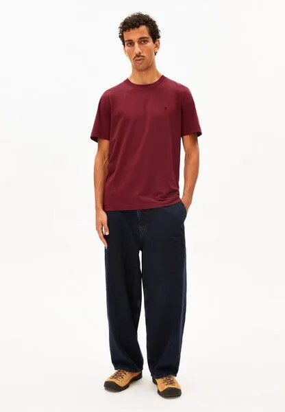 ARMEDANGELS ARMEDANGELS JAAMES Herren T-Shirt aus Bio-Baumwolle, Velvet red, – Produktbild 3 von 3