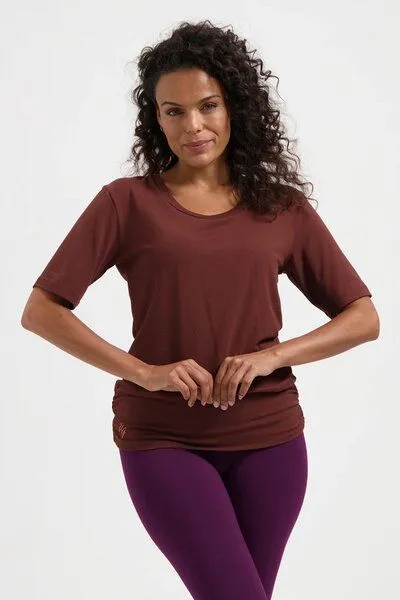 Urban Goddess Urban Goddess Dry Fit Yoga Shirt Kami, Marron (braun), – Produktbild 1 von 4