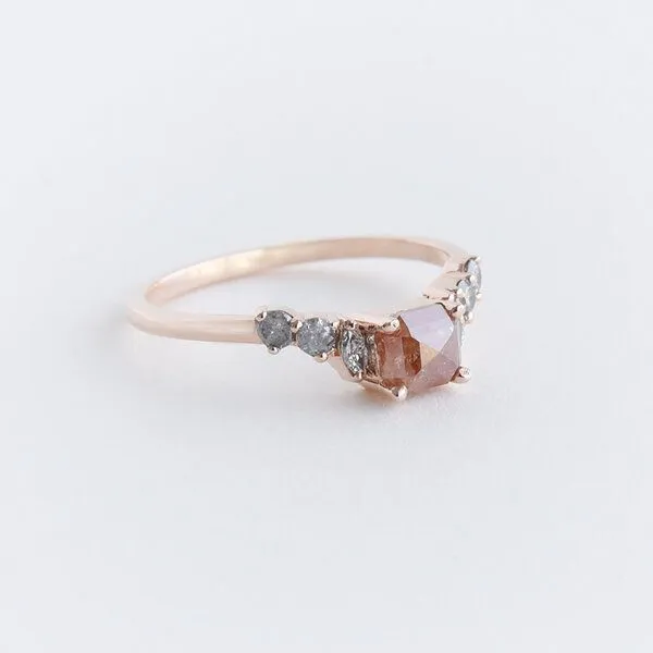 Eppi Eppi Goldener Ring mit Salt and Pepper Diamanten Jun – Produktbild 3 von 4