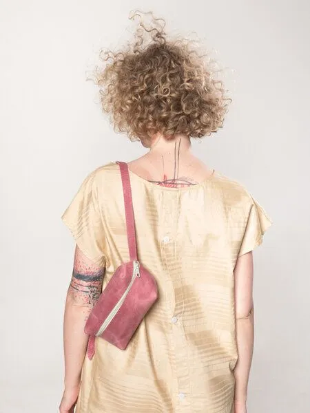monday market monday market Bauchtasche Luca aus Pull-Up-Leder, Rosa, – Produktbild 4 von 4